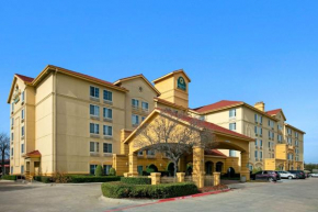 Отель La Quinta by Wyndham DFW Airport South / Irving  Ирвинг